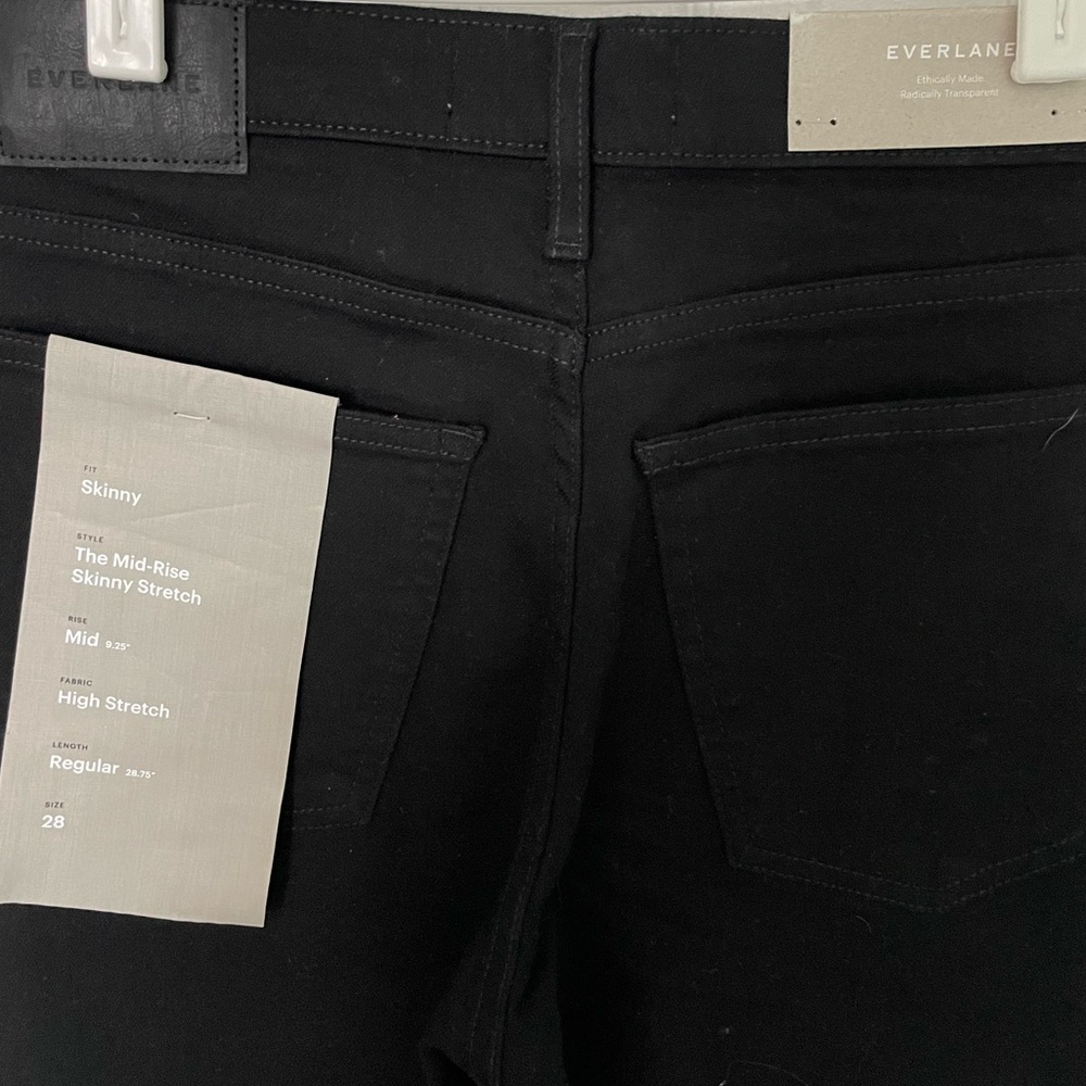 NWT Everlane The Mid-Rise Skinny Stretch Jeans Black Size 28 - Picture 9 of 9
